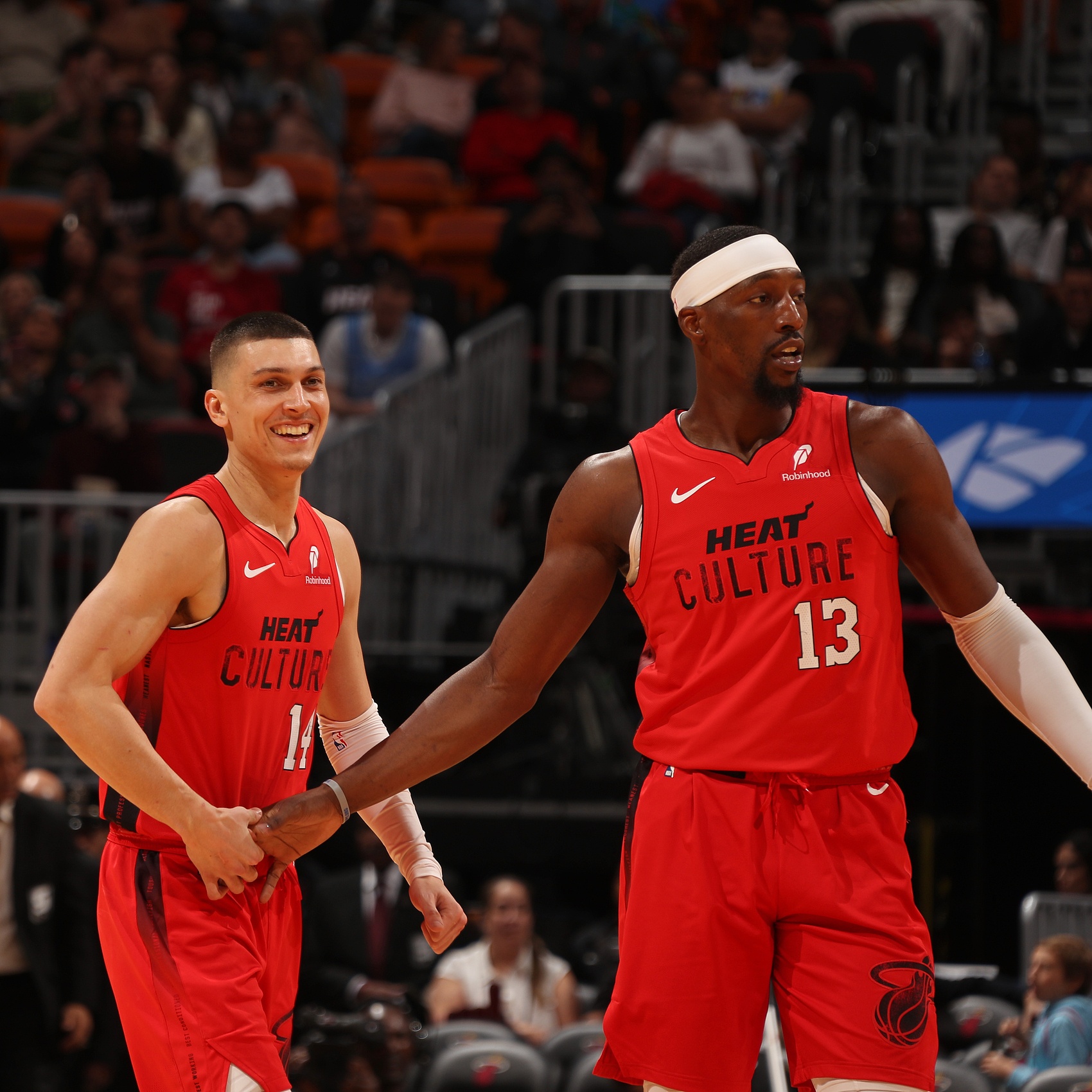 开云体育app下载-东部最新实力梯队：骑士尼克斯目标总决 魔术老鹰补强后蓄势待发