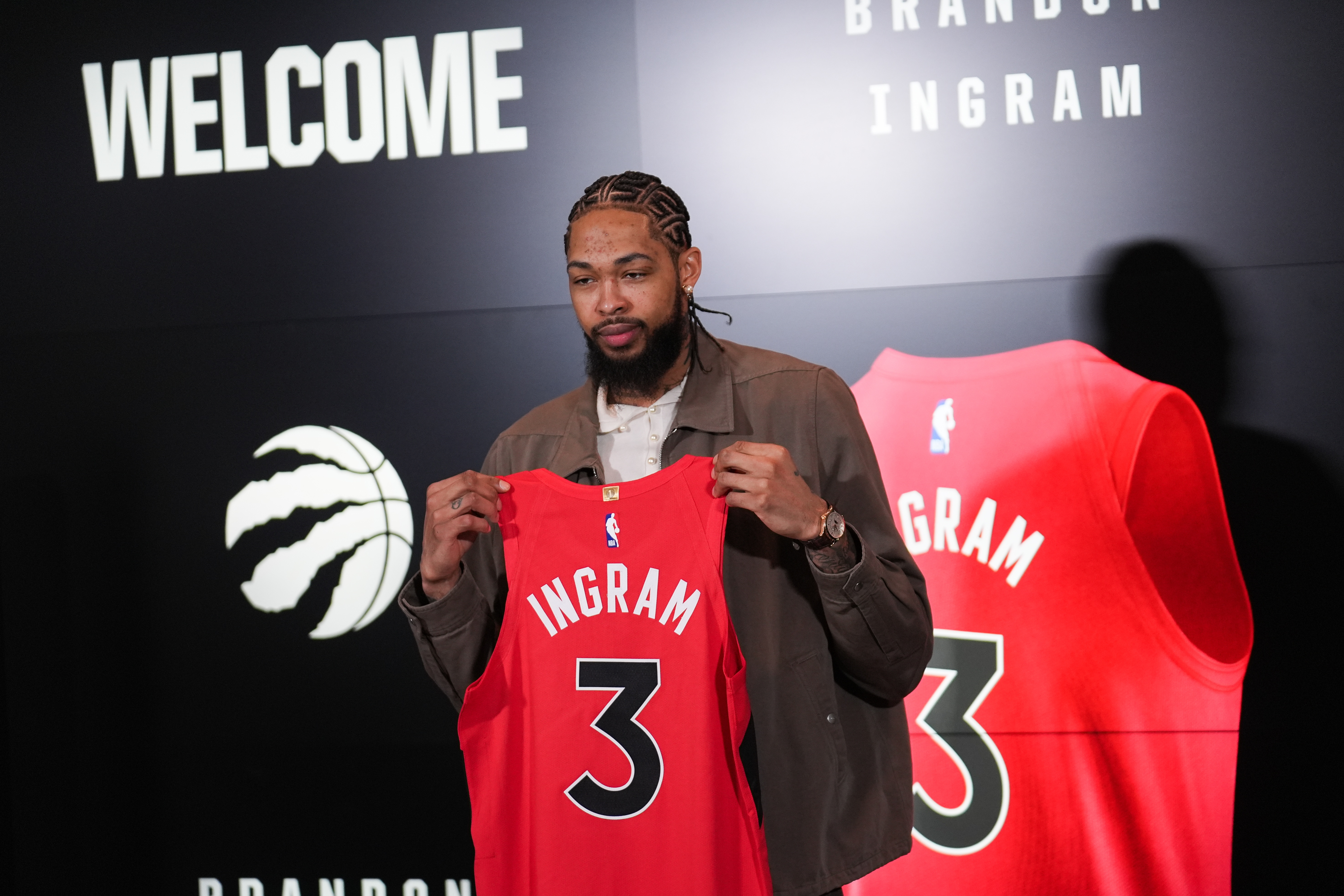 开云体育app下载-东部最新实力梯队：骑士尼克斯目标总决 魔术老鹰补强后蓄势待发