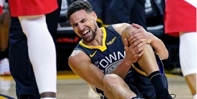 1741110428967056513.png 开云体育官网-从汤普森的视角看欧文受伤 人生剧本或许早已写好