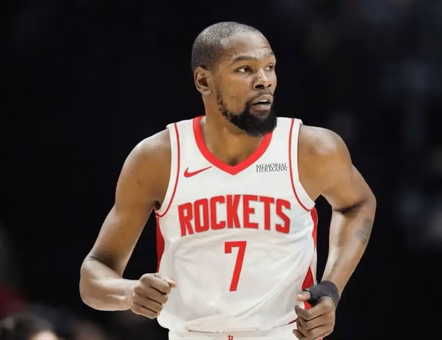 54胜28负!选择优待杜兰特,火箭果然受到青睐,联盟送来一份大礼