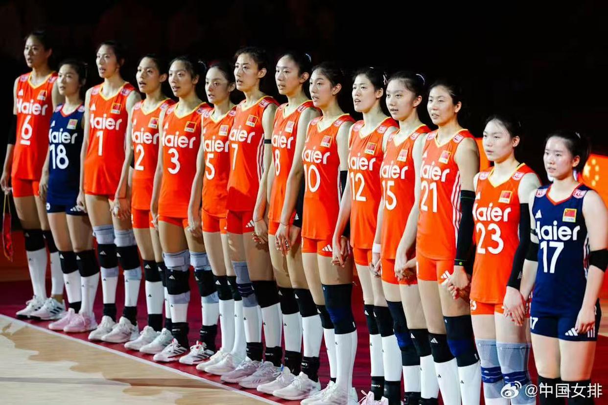 开云体育app下载-世锦赛开门红!中国女排首胜背后的意外与坚定