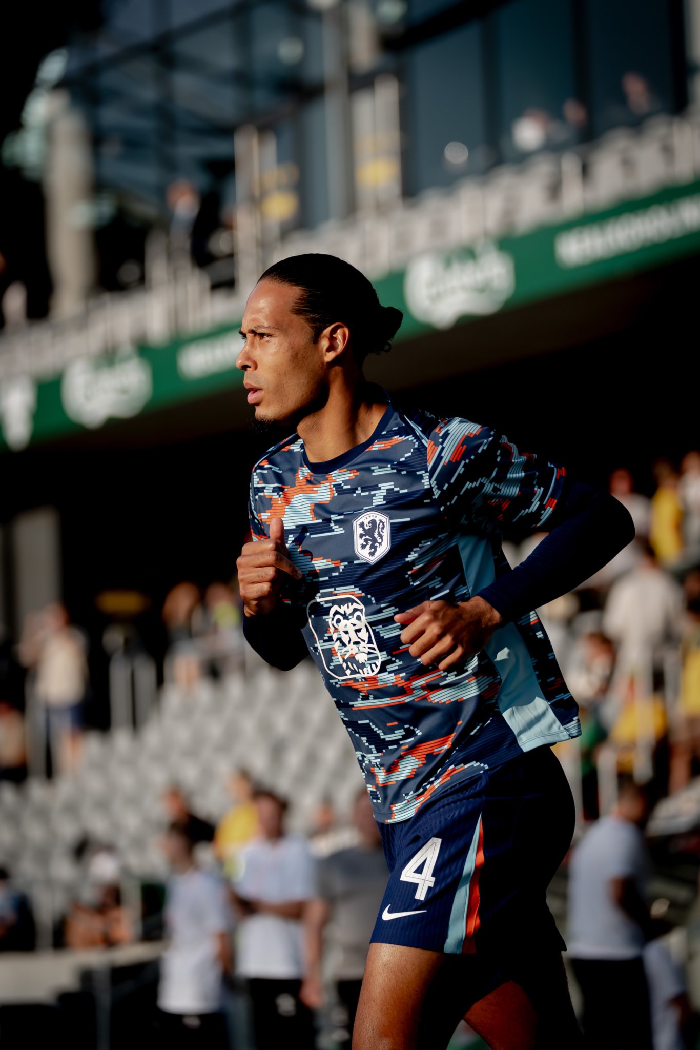 开云体育网页版登录入口-范戴克:这是一个糟糕的夜晚,但对于德佩而言不是