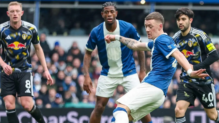 开云体育app下载-内维尔盛赞塞斯科崛起:或成曼联复兴关键一步|加里-内维尔|布鲁诺·费尔南德斯|水晶宫|本杰明·塞斯科|本杰明·帕瓦尔_新浪体育_新浪新闻