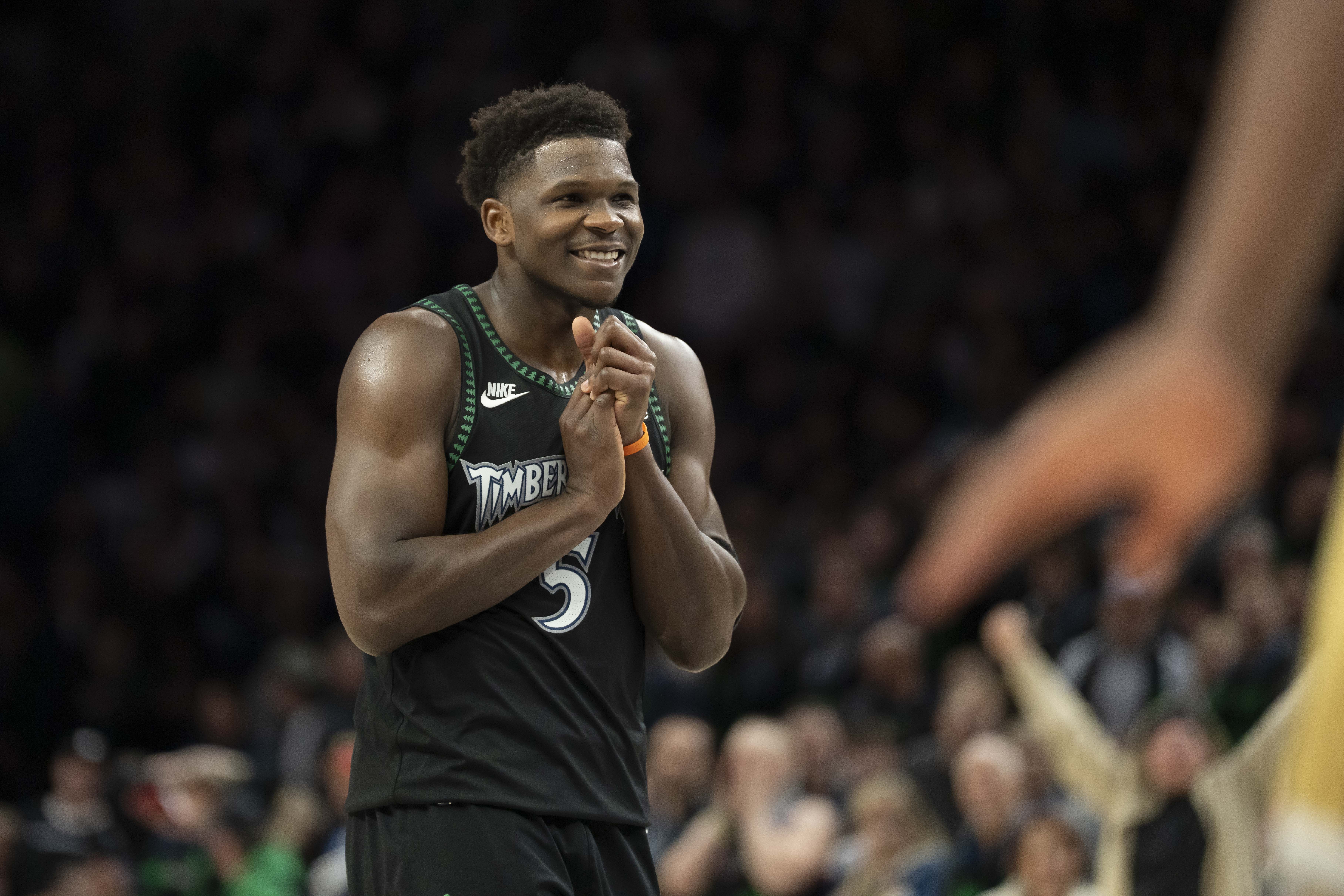 爱德华兹:我正处于生涯最快乐的时光 感觉到我们越来越团结