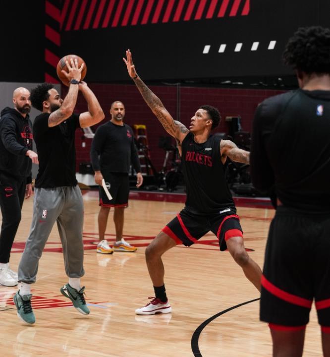 火箭三喜临门!乌度卡+双前锋获最佳提名,申京无缘,马刺大赢家