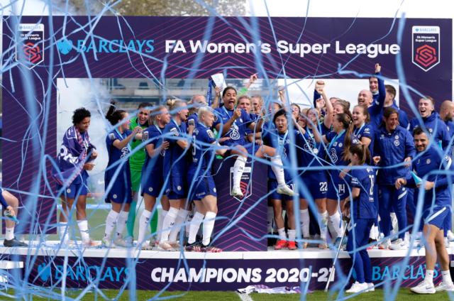 周末切尔西2:0曼城 蓝军妹子压倒蓝月亮妹子夺冠